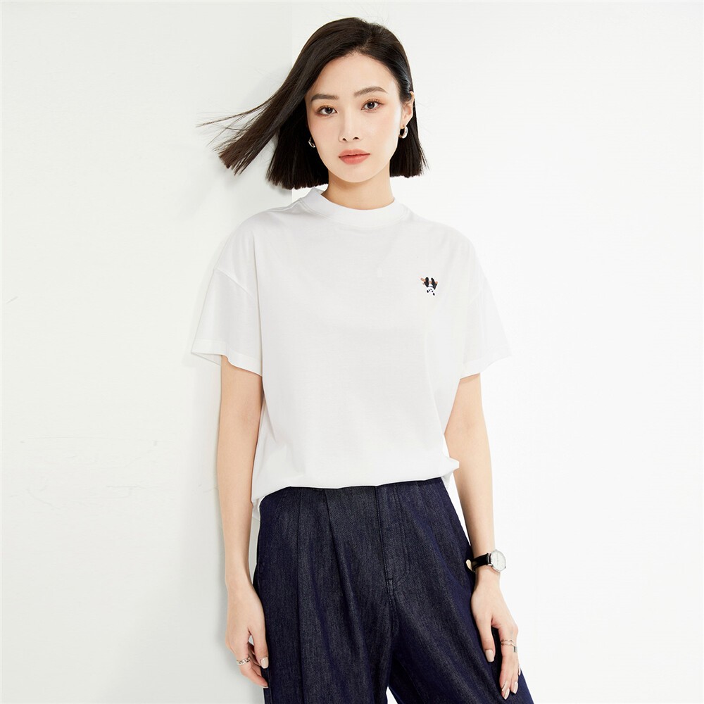 GIORDANO (Online Exclusive) เสื้อยืดผู้หญิง Women's Ice Cooling T-Shirt 05324396 B1