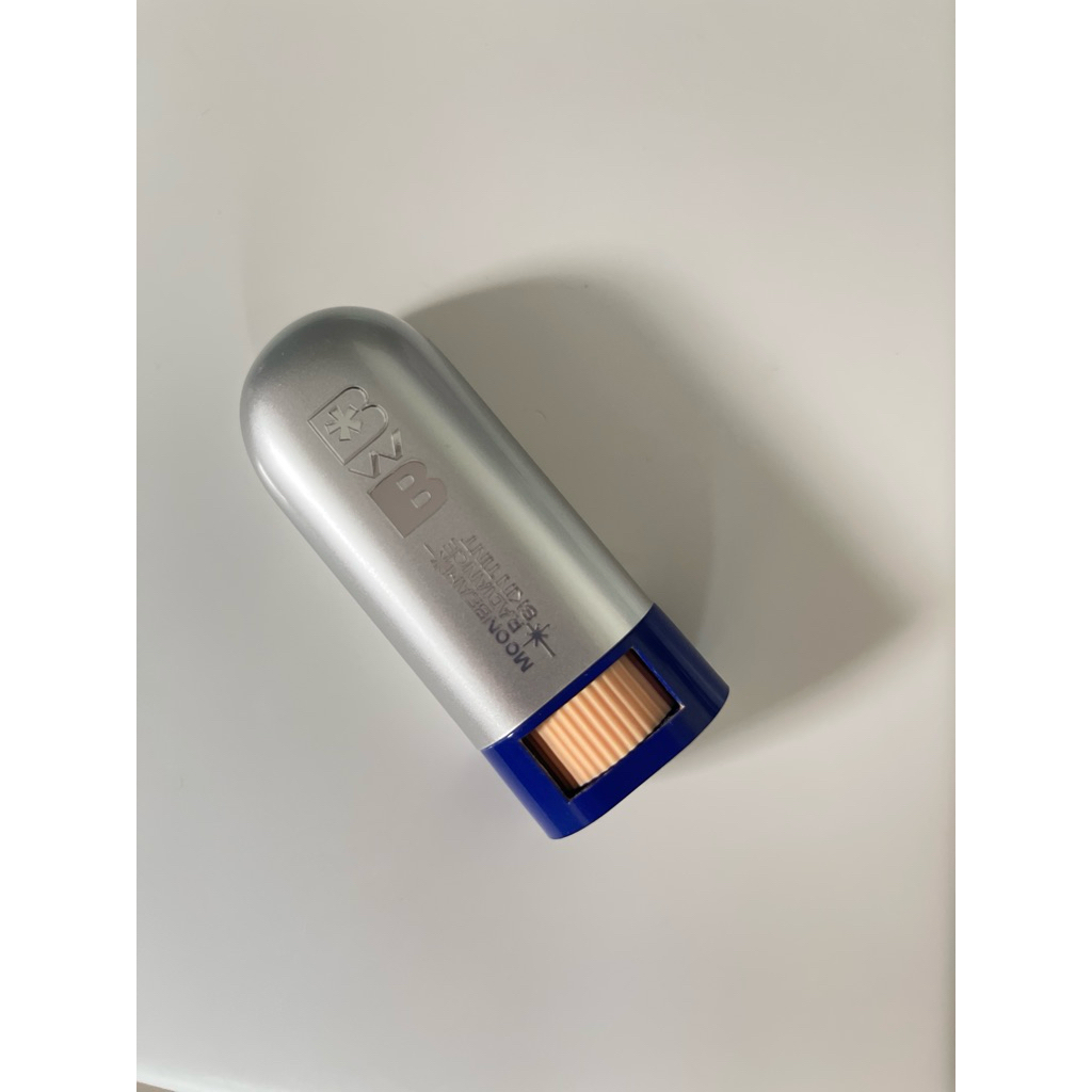 BwB skin tint - 03 Glow shade