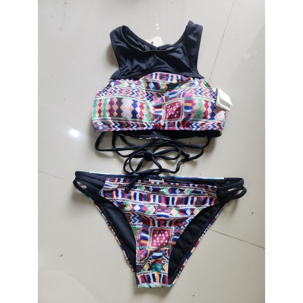 ของแท้...ชุดว่ายน้ำบิกินี่ Roxy ผ้าโพลีเอสเตอร์นุ่ม - รูปที่ 7