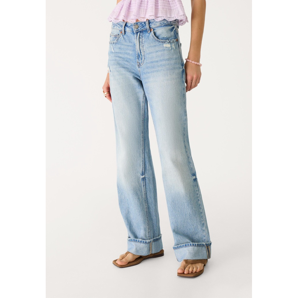 ส่งต่อ 🫐 Stradivarius D92 Wide Leg Jeans | กางเกงยีนส์พับขา