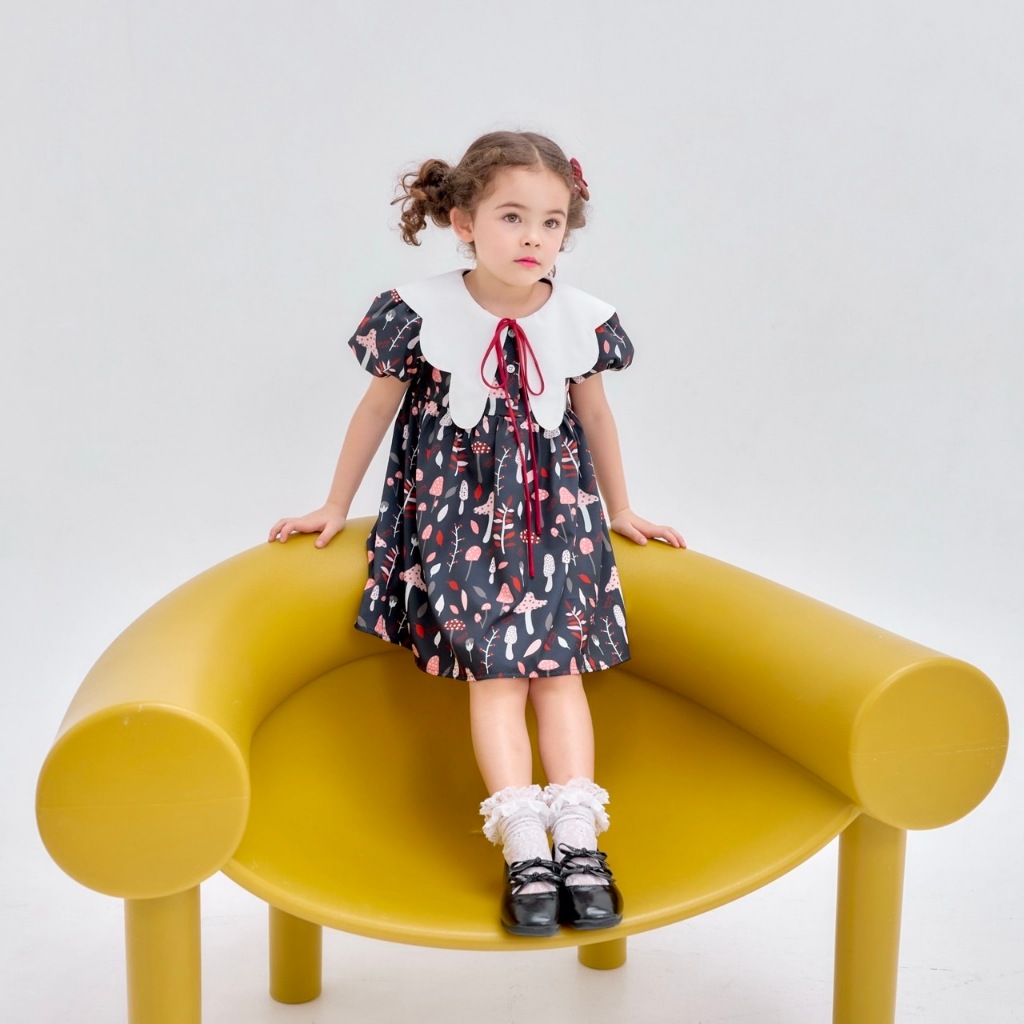 VACAY INDEED | Mini Puff Dress ลาย Whimsy Mushroom เดรสแขนพอง ปก Butterfly Collar พร้อมโบว์