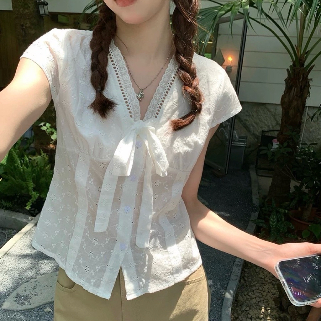 ♡Ribbon top♡เสื้อคอวีลูกไม้น่ารักผูกโบว์(ป้ายPeeKaNong) ขายแยกชิ้นกับกางเกง(ป้ายK)