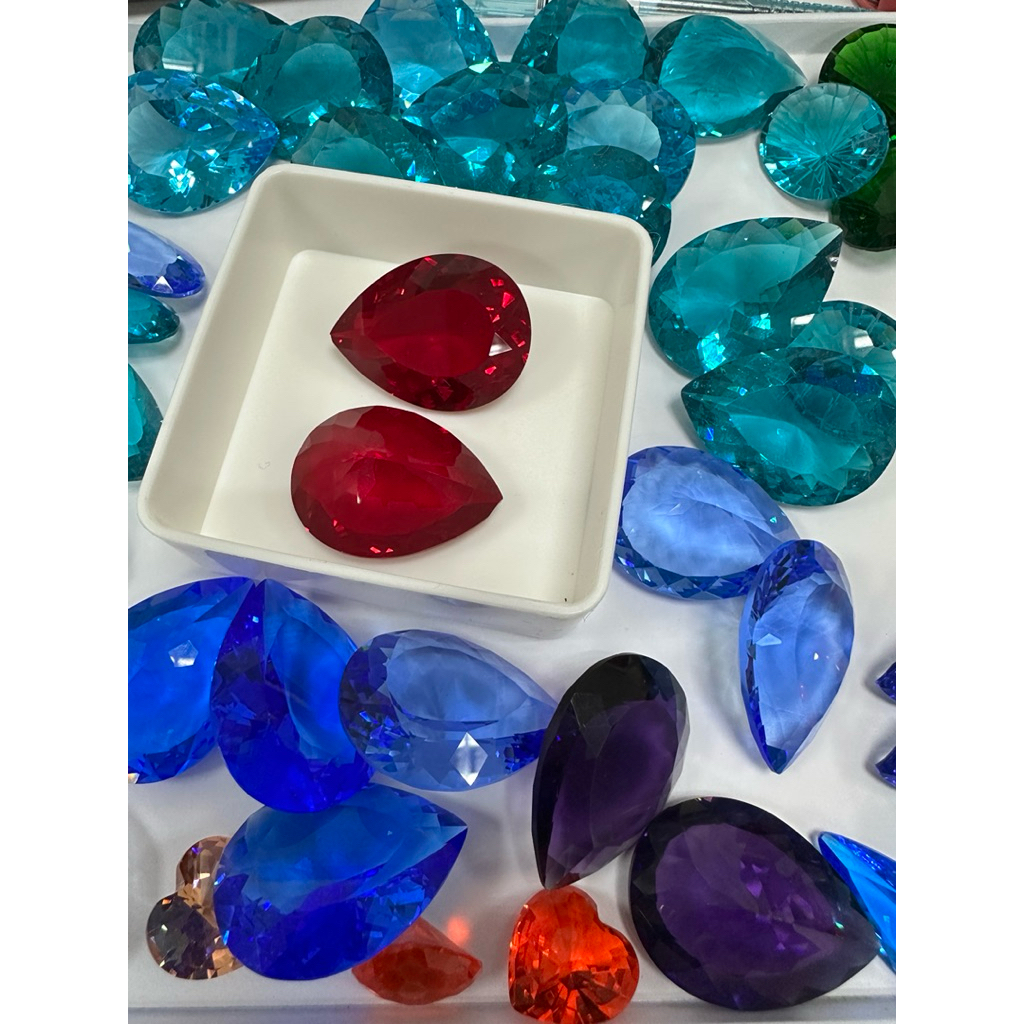 GLASS STONE พลอยทรงหยดน้ำ เจียระไน 30x40 มิล