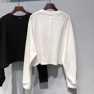 เสื้อครอปแขนยาวไซส์ใหญ่ สีพื้น oversize เสื้อผ้าสาวอวบมินิมอลทรงหลวมสไตล์เกาหลี เสื้อยืดสวยผู้หญิงแฟชั่นญี่ปุ่นมาใหม่