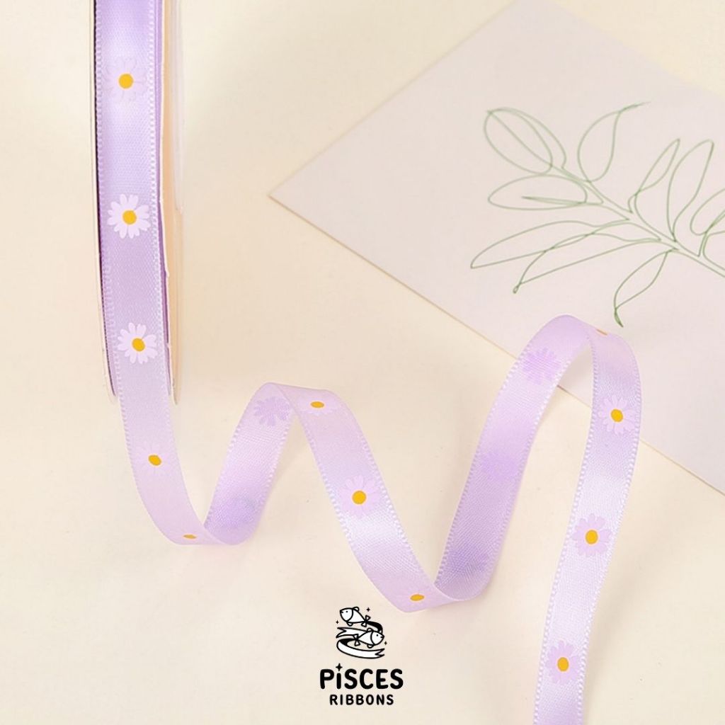 1 ม้วน【50 หลา】 * Petite Daisy Ribbon – ริบบิ้นลายดอกเดซี่ 1 cm. สำหรับผูกของขวัญ [RBR-0041] ราคา ถูกที่สุด ดีลบีเคเค แกลเลอรีภาพที่ 8