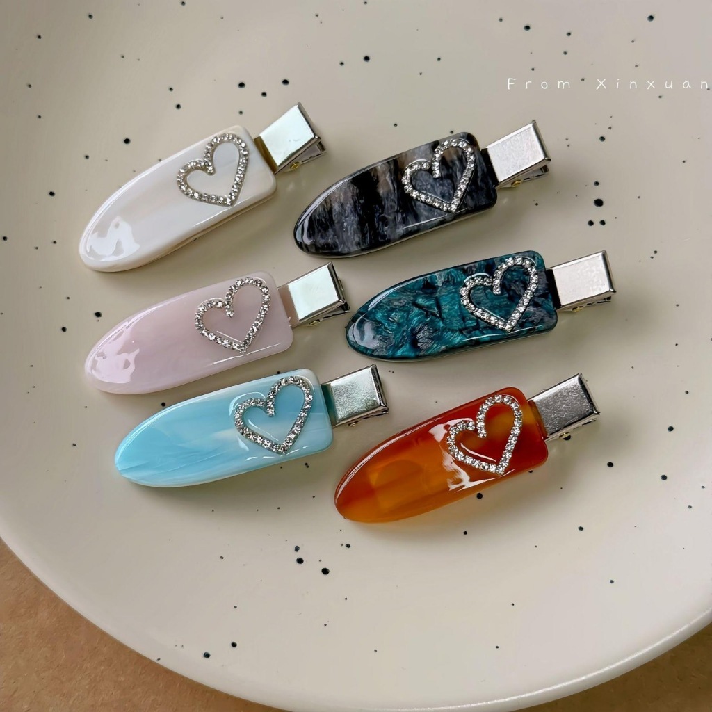 พร้อมส่ง!🇹🇭 ราคา/ชิ้น Stone Love Shine Clip กิ๊บปากเป็ดทรงปลายโค้ง ลายหินเงาสวย หนีบง่าย เนื้องานเกาหลี พรีเมี่ยม คุณภาพ