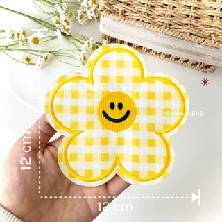 ตัวรีด ลายดอกไม้ DIY ตกแต่ง ปักผ้า ติดเสื้อ/กระเป๋า ตกแต่ง กาวพร้อมติด ละลายติดเนื้อผ้าเมื่อโดนความร้อน