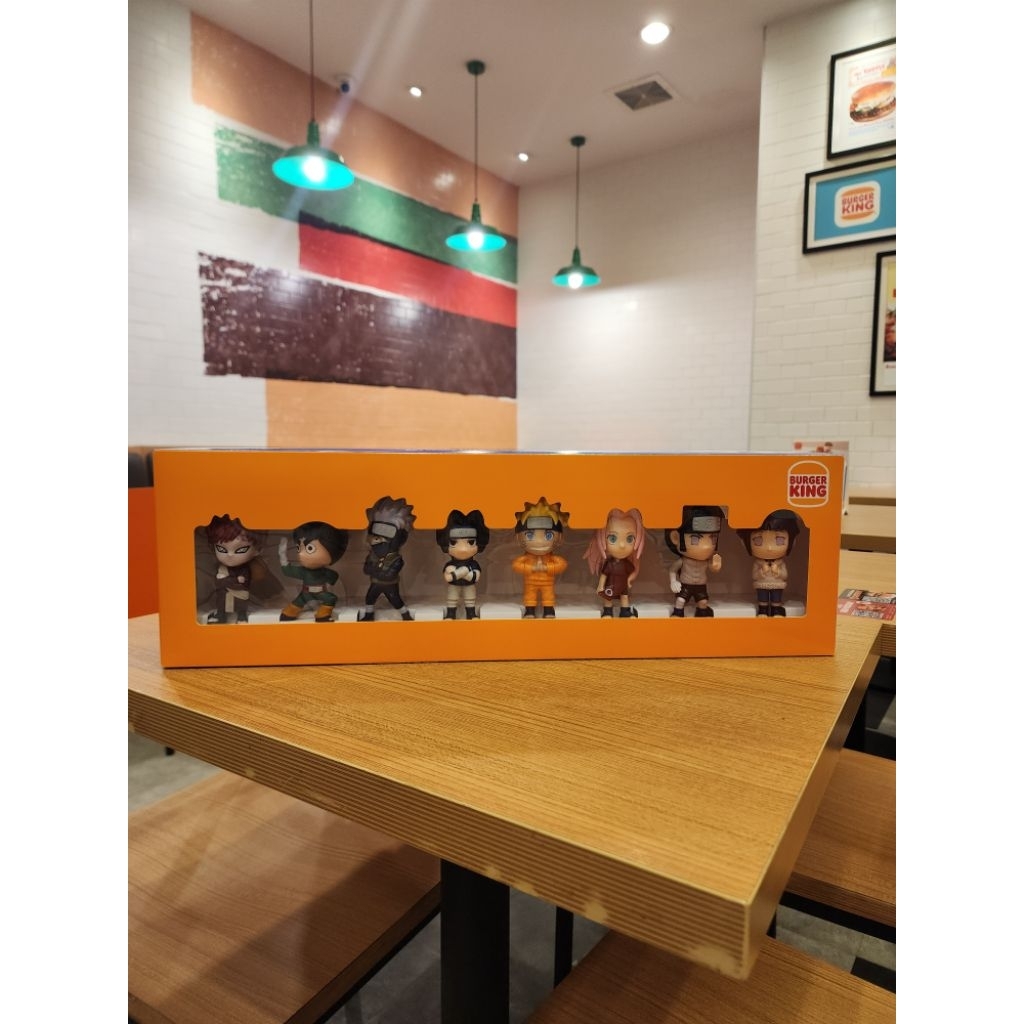 พร้อมส่ง! 8 ตัวเมื่อซื้อชุดปาร์ตี้ NARUTO Burger King Collection Box