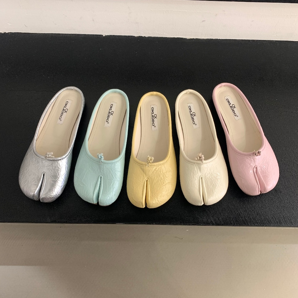 (Pre Order) รองเท้า รุ่น Delia Shoes มี 5 สี | PENN STUDIO