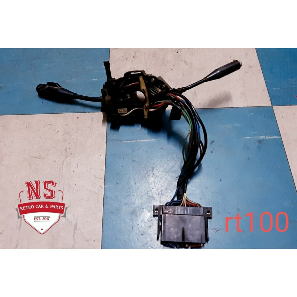 สวิทช์ยกเลี้ยว toyota corona rt100 ของแท้มือสอง