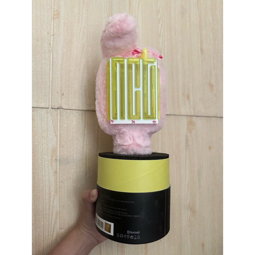 แท่งไฟ nct พร้อมที่ใส่แท่งไฟ