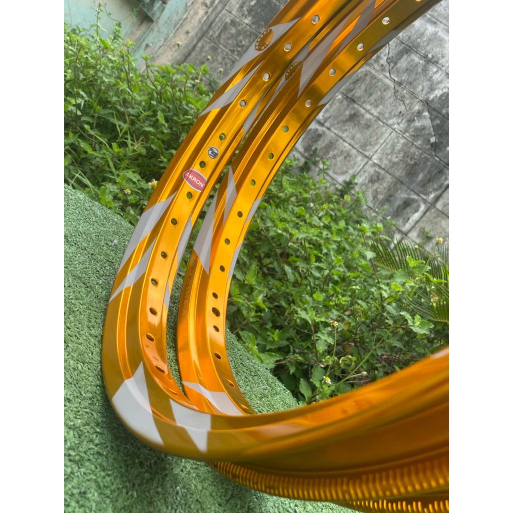 ล้อ Akront ขอบ17 / 1.4 สีเม้งลายสายฟ้า (งานเก้าจรัญ)