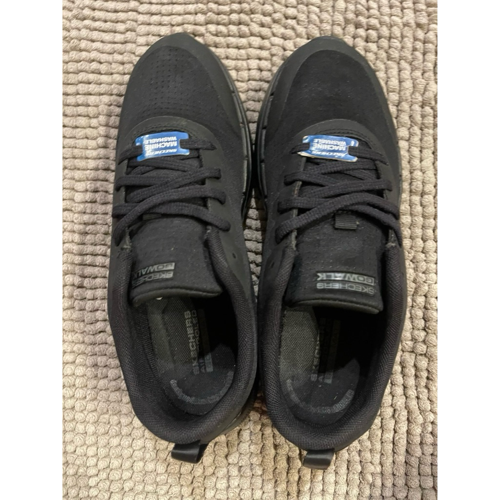 รองเท้าsketcherมือสอง