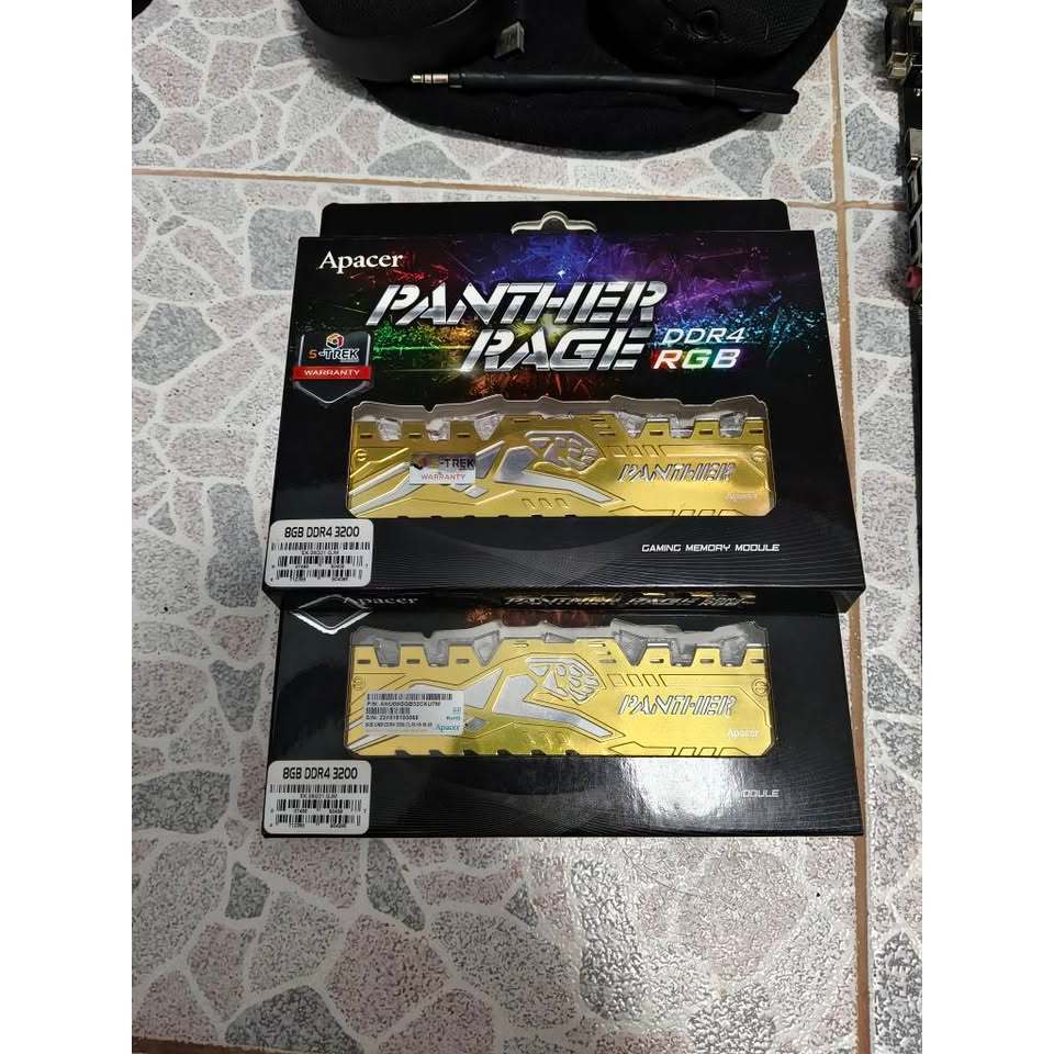 Apacer Phanther RGB Gold DDR4 Bus3200