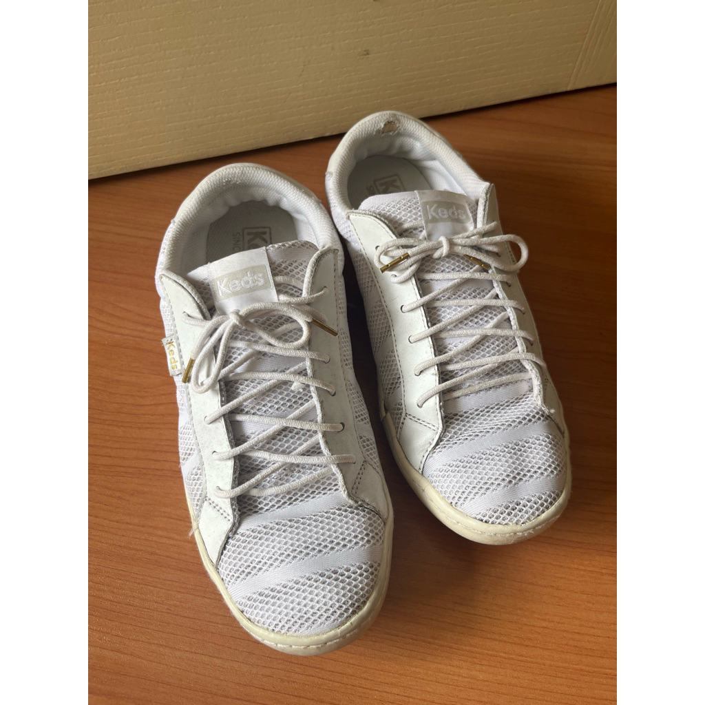 รองเท้า Keds เบอร์ 39