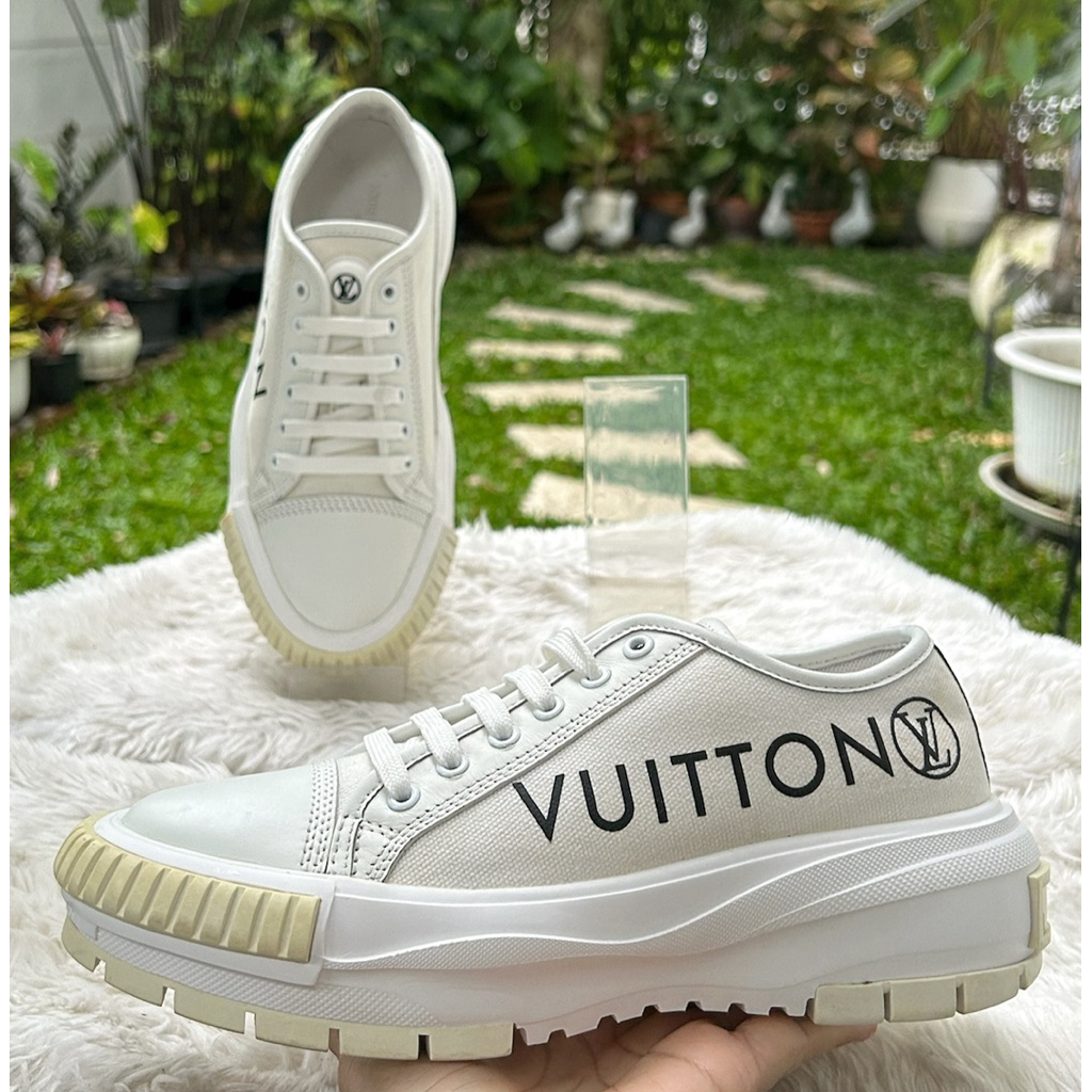 Sneakers Lv squad trainers Sz.38 รองเท้ามือสองแบรนด์แท้