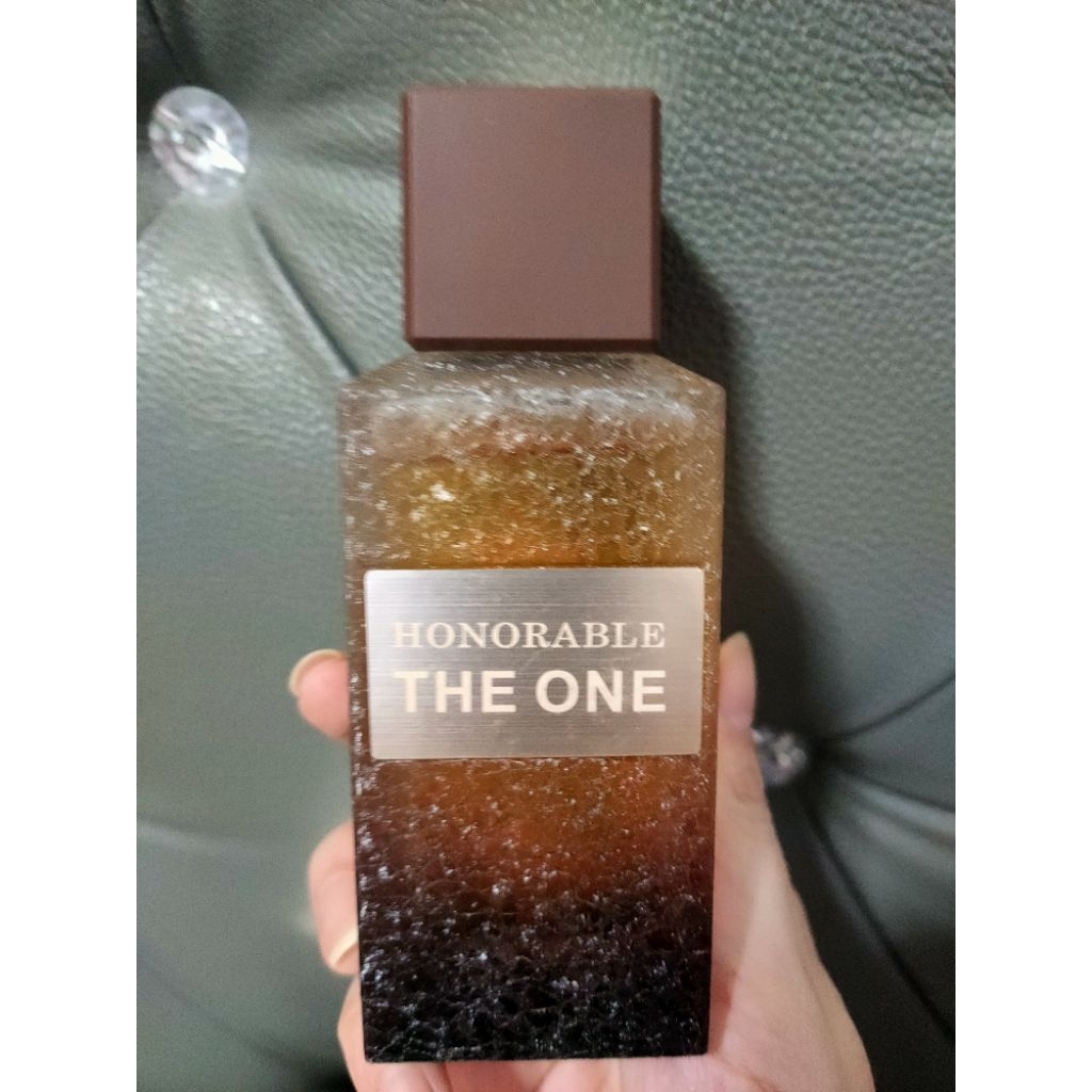 the one น้ำหอมกลิ่นโอเรียนเต็ลกรู๊มส์ต์ 100 มล.นำเข้าจากฝรั่งเศสของแท้ 100%ส่งไว้ไม่ต้องรอพรีออเดอร์ ส่งจาก กทม