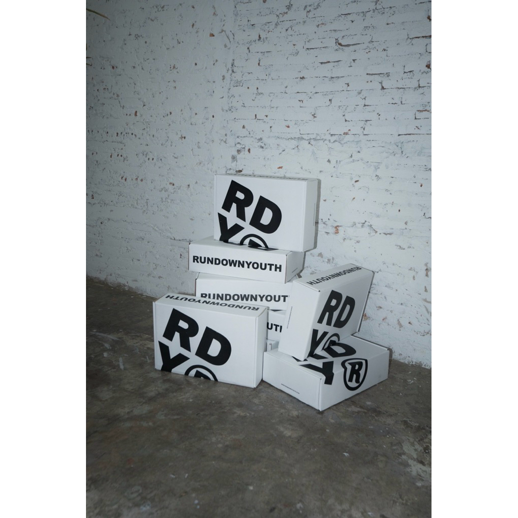 RUNDOWNYOUTH GIFT BOX