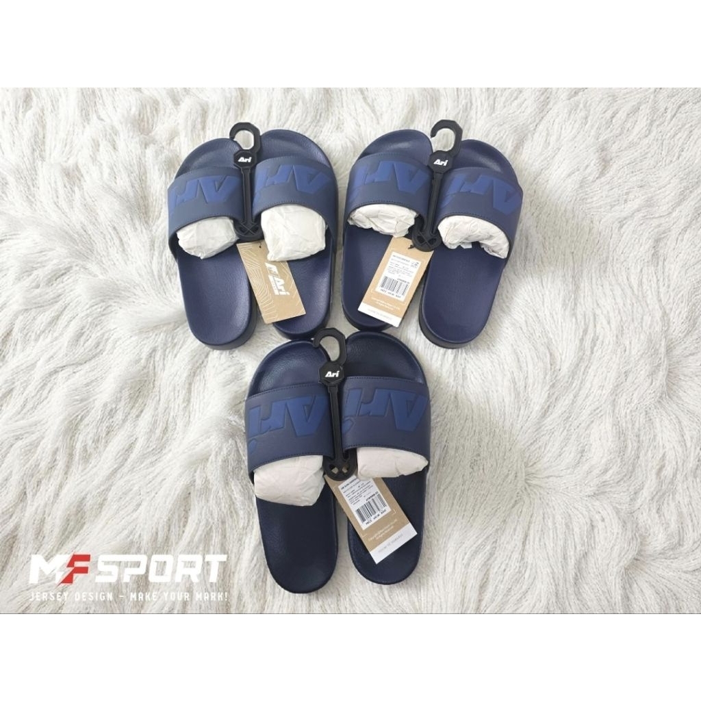 รองเท้าแตะ ARI SLIDE SANDALS ของแท้จาก SHOP