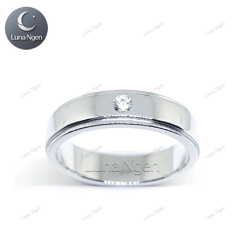 Luna Ngen แหวนเงินแท้ 925 ฝังเพชรสวิส(CZ) กว้าง 6 มิลลิเมตร แหวนคู่รัก
