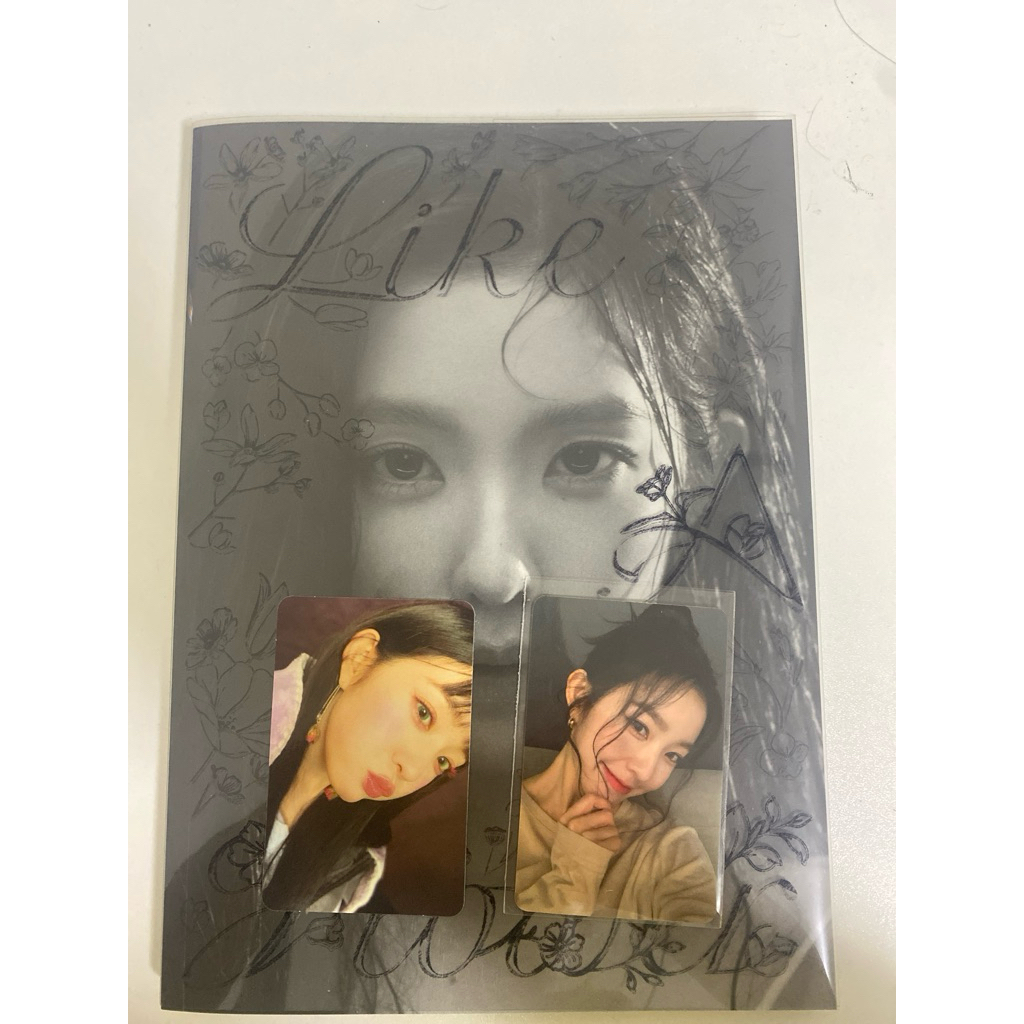 Irene Like a flower photobook + POB card (ของครบแกะแค่ดูการ์ด)