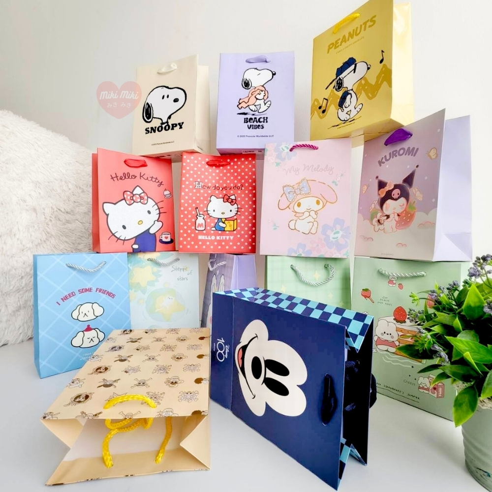 ถุงกระดาษแฟนซี ลายน่ารัก การ์ตูน ถุงช้อปปิ้ง ถุงของขวัญของขวัญ ถุงกระดาษ พร้อมหูหิ้ว เหมาะใส่ของขวัญ 19.5 x 14.5 x 8 cm - รูปที่ 2