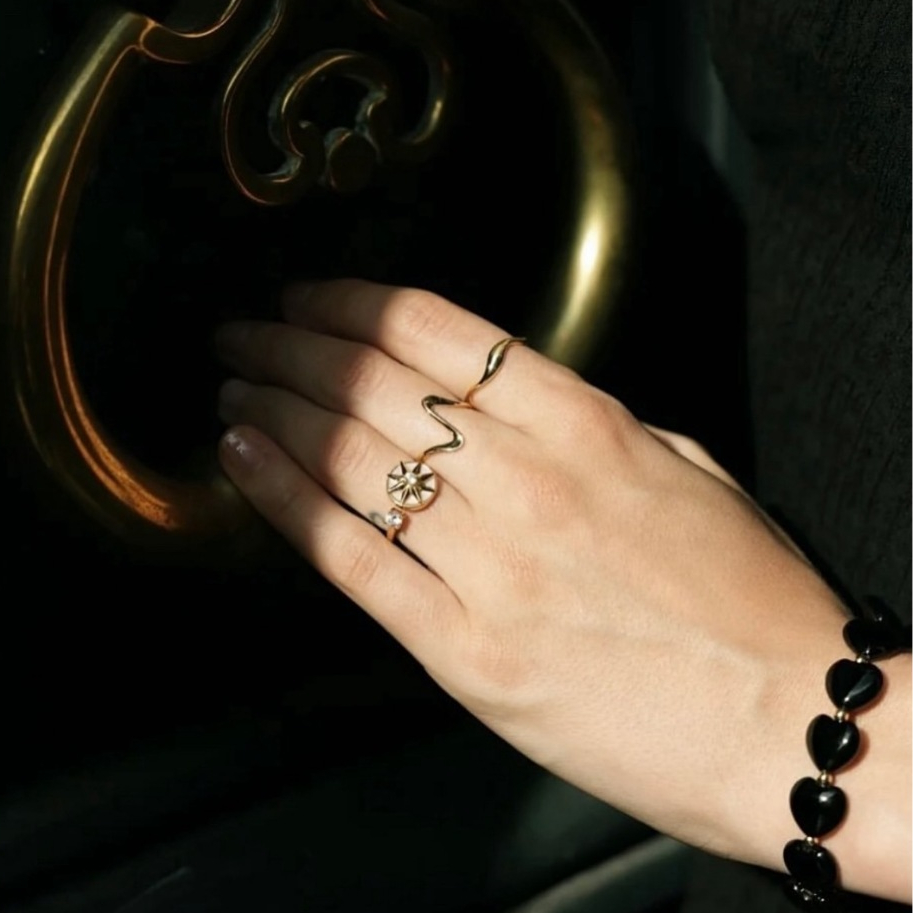 SIRIE - Wavy ring | แหวนเงินแท้