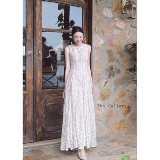 The gallery แมกซี่เดรสยาวผ้าลูกไม้แต่งกระดุมหน้าหลอก