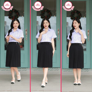 เสื้อนักศึกษาหญิง ขาวโอโม่ แขนปกติ เข้ารูป หลังว่าง