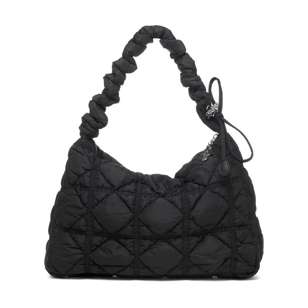 Carlyn lane bag  สีดำ