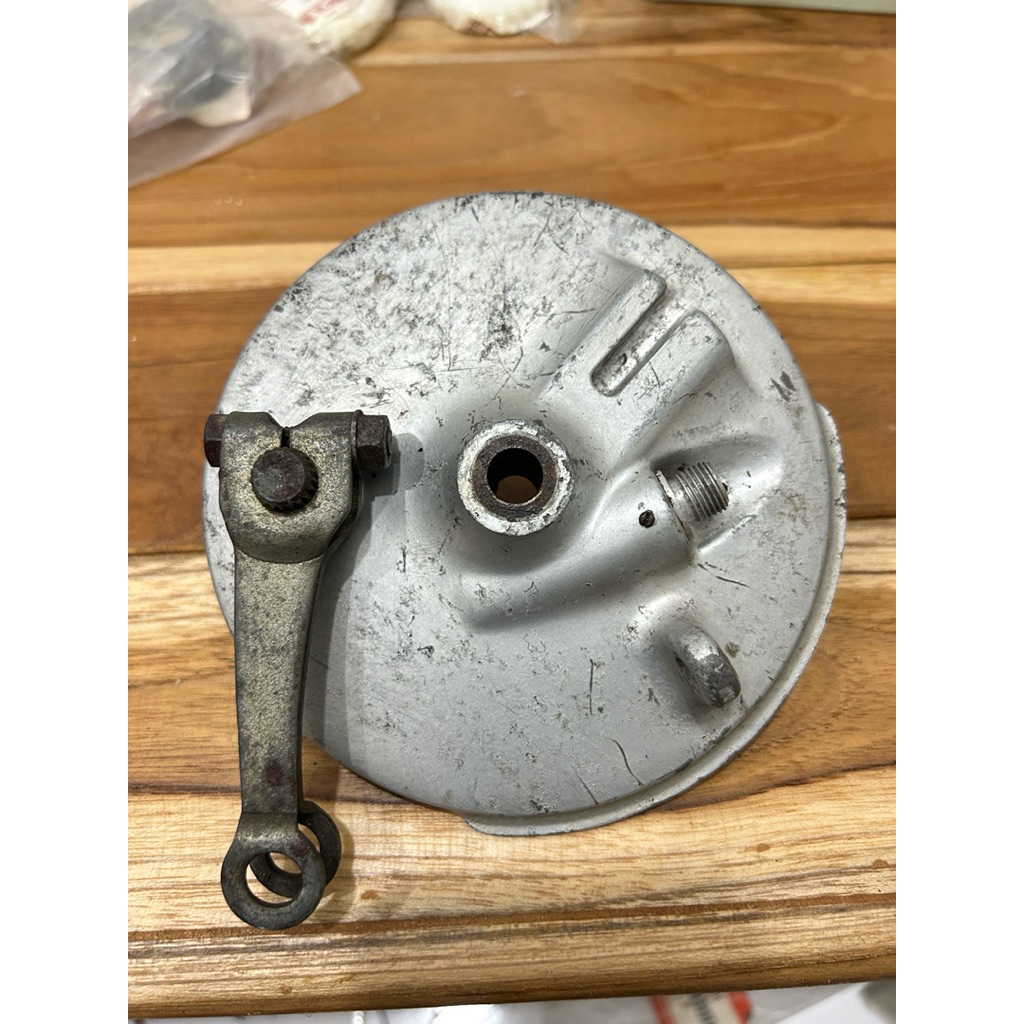 ฝาดุมหน้า Suzuki F50 F70 แท้ ใหม่