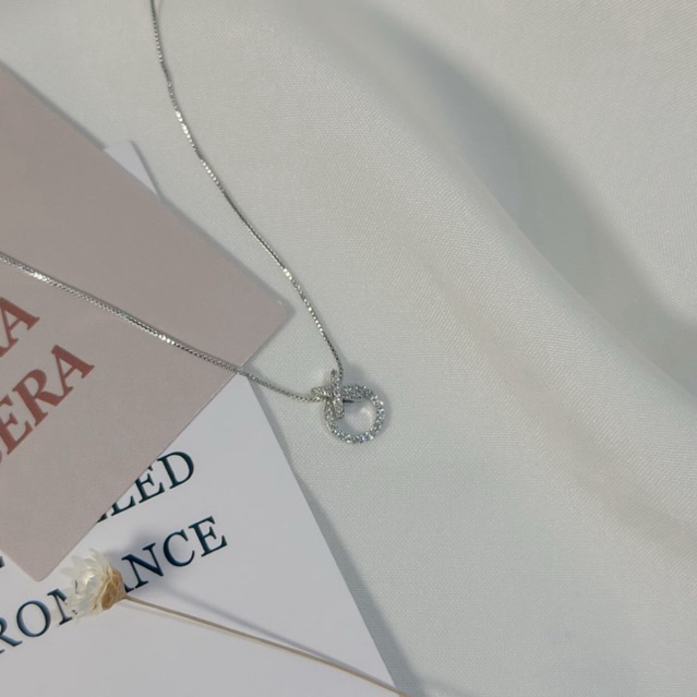 Unity Orbit สร้อยคอจี้วงแหวน ดีไซน์หรูหรา