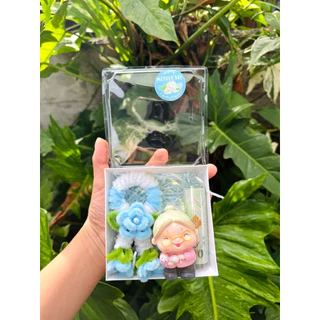 ของขวัญวันแม่กล่องใส่เงิน1ใบ มาลัยกำมะหยี่เป็นเข็มกลัด สามารถนำไปใช้งานได้ค่ะ
