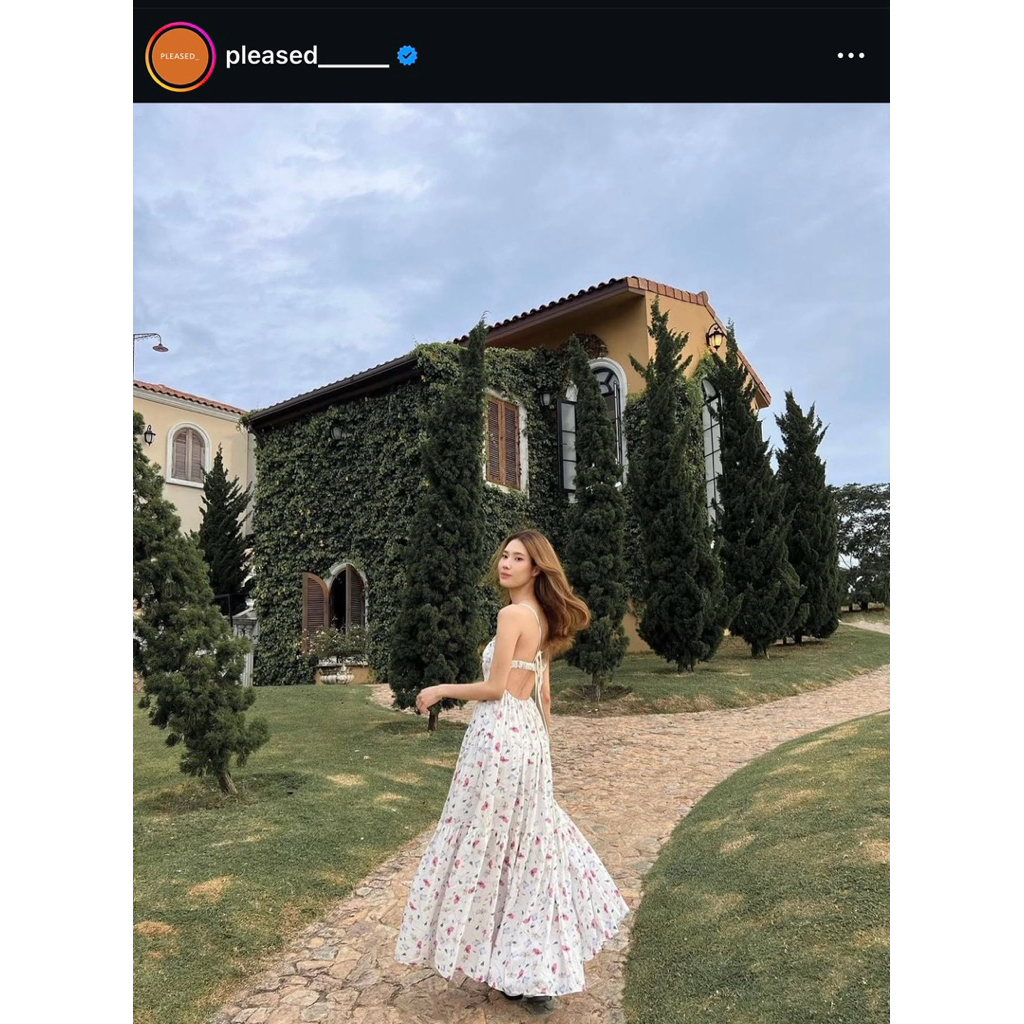เดรสยาว ทรงสวยใหม่มากๆๆแบรนด์pleased  s/mใส่ได้ค่ะ📌กดโค้ทลดได้ค่ะ