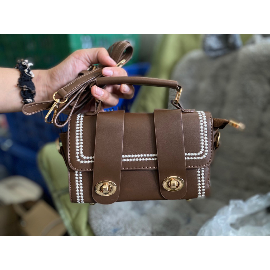 dd13🔥กระเป๋าใบเล็กผู้หญิง