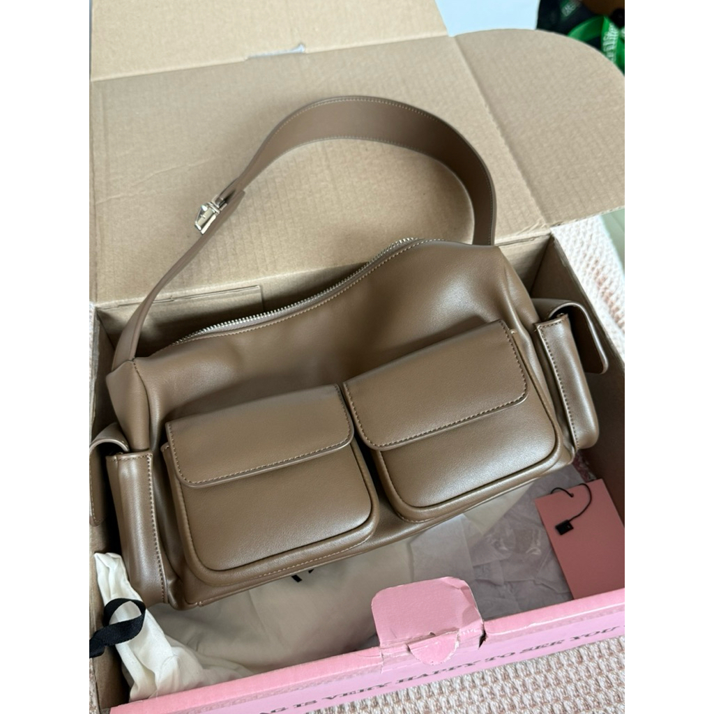 Tallulah / Agnes สี Hojicha