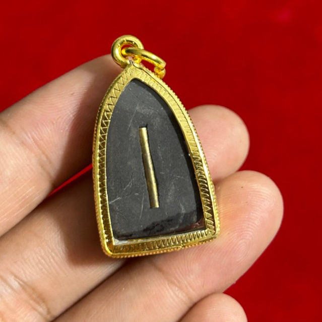 จี้หลวงปู่ทวด วัดช้างไห้ รุ่นฝังตะกรุดพันล้าน - รูปที่ 2