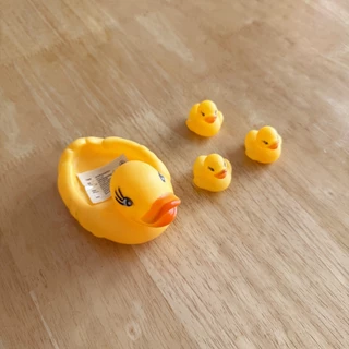 🐤เป็ดอาบน้ำ เป็ดยางลอยน้ำ บีบมีเสียงปิ๊ปๆ ของเล่นอ่างอาบน้ำ 1 set 4ตัว