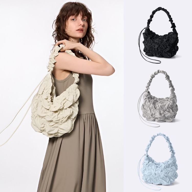 GU ของแท้ กระเป๋าสะพายข้าง ผ้าไนลอน/GU Gathered shoulder bag