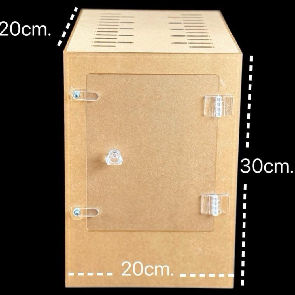 กล่องอะคริลิค(ใส)20*20*30 (กว้าง ยาว สูง) หนา 3 มิล ทรงสูง สัตว์เล็ก รูระบาย 0.5cm. รูกลม 1 cm.
