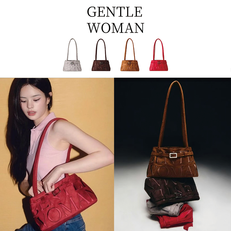 『 GentleWoman 』พร้อมส่ง✈️GentleWoman  กระเป๋าสะพายข้าง Suede Ballet bag 25 รุ่นใหม่ กระเป๋าปักเลื่อมเอนกประสงค์