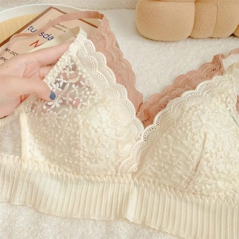 💛French lace💛 ny050 เสื้อใน สามเหลี่ยมภาษาฝรั่งเศสคำบางไม่มีสายหญิงสบายBreathable Braยืดลูกไม้ฝรั่งเศส