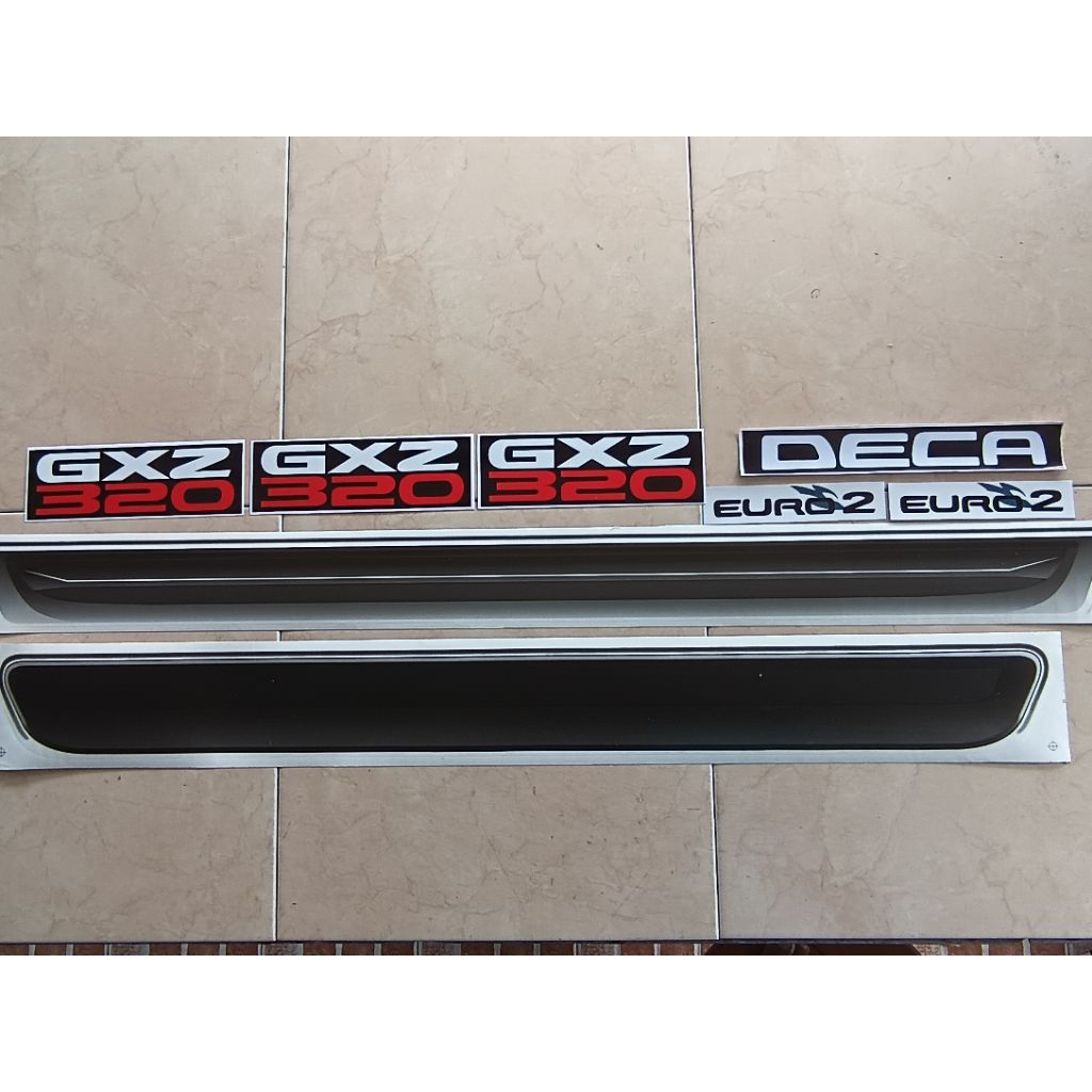 สติกเกอร์ติดรถ ISUZU DECA รุ่น GXZ320  ราคาต่อ1ชุด