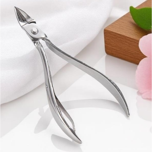 คีมตัดหนัง รอบเล็บ Solingen ✂️  อุปกรณ์สำหรับตัดแต่งหนังส่วนเกินรอบเล็บ ช่วยดูแลเล็บให้สะอาดและเรียบร้อย