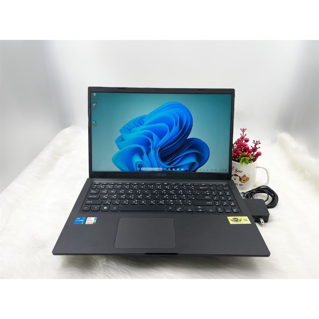โน๊ตบุ๊ค Asus Vivobook 15 X1500EA-BR5144WS
🔥ราคา 6,999 บาท🔥