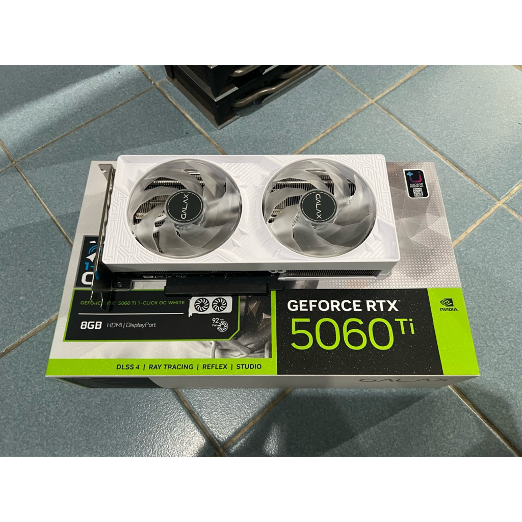 RTX5060Ti Galax 1-Click OC White 8GB มือสอง ราคาสุดคุ้ม