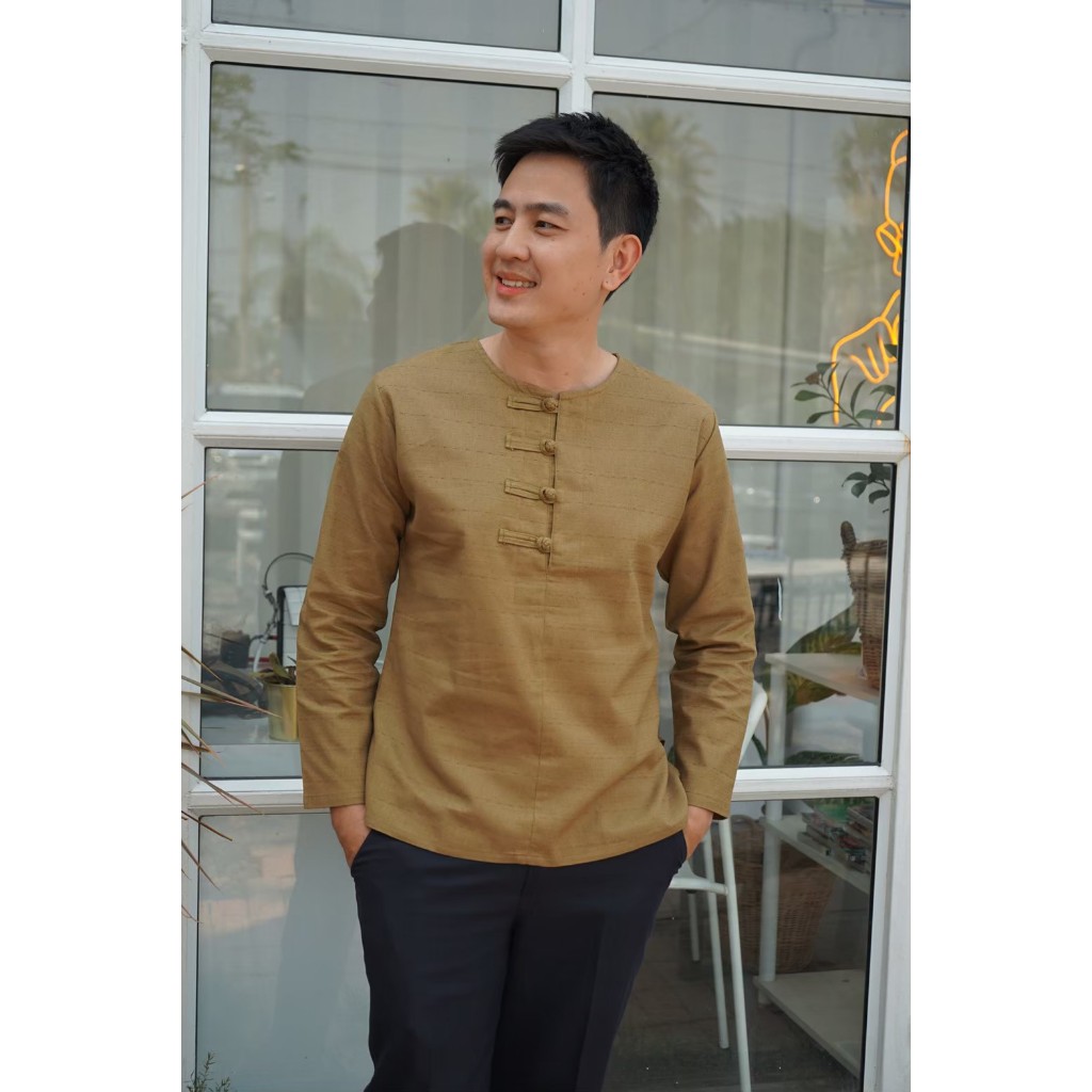 เสื้อพื้นเมืองผู้ชายแขนยาว รุ่นกระดุมจีน 4 เม็ด