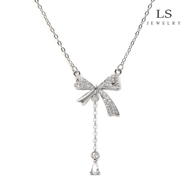 LS สร้อยคอแฟชั่นสตรีสีเงิน จี้โบว์ประดับคริสตัลเพชร แบบสายห้อยหางตกแต่ง สไตล์หรูอ่อนหวาน n2836