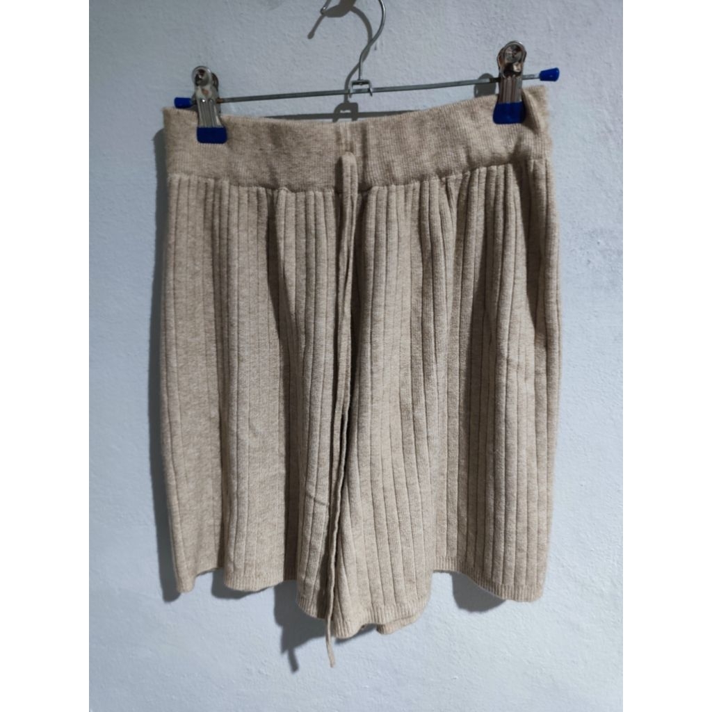 🌈กางเกงขาสั้น มือสอง S Studio  เอว 22-30 สะโพก 32-40 ยาว 17 ครึ่ง