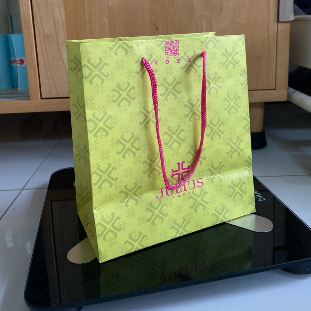 ถุงกระดาษแบรนด์เนมแท้💯💯lyn, Jaspal,Amezon Starbucks, Uniqlo,charles&keith,central,themall,ไซส์S-M-L-XL - รูปที่ 4